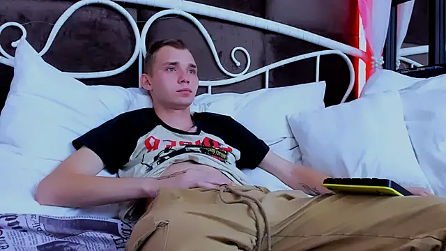 Snapshot of TimBlaks chatting on September 20, 8:54 pm TimBlaks online show from September 20, 8:54 pm