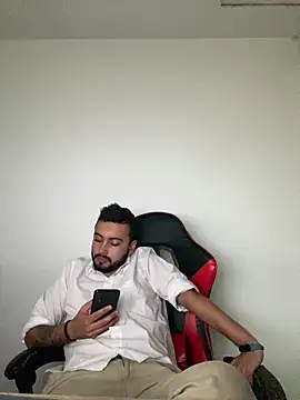 cristopher wallacee online show from November 11, 11:16 pm