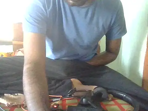 Snapshot of BlackRockPinkHead chatting on October 15, 5:29 am BlackRockPinkHead online show from October 15, 5:29 am