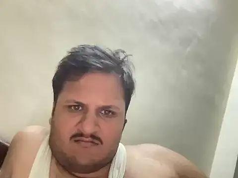 Snapshot of chiikuloveu chatting on November 8, 9:20 am chiikuloveu online show from November 8, 9:20 am