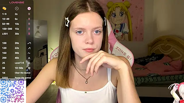 VibeQueenLucy online show from November 6, 12:50 pm