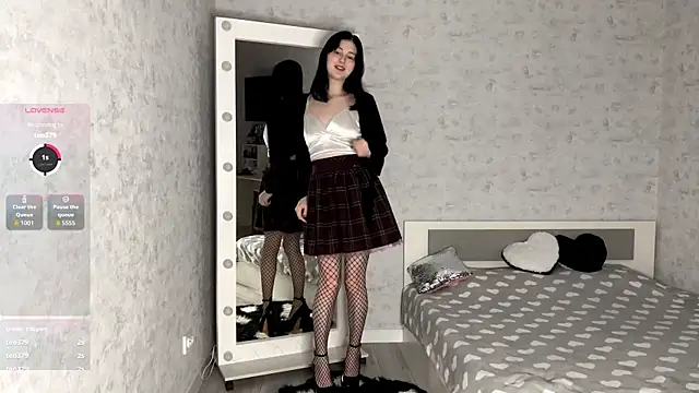 FakeLamb online show from November 22, 9:14 pm