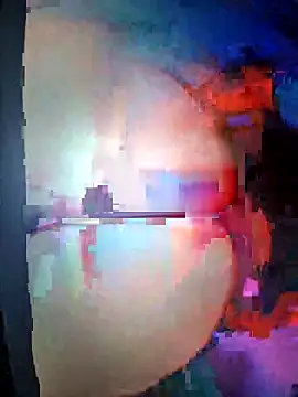 Snapshot of CVictorL10 chatting on March 30, 1:56 pm CVictorL10 online show from March 30, 1:56 pm