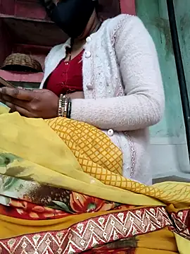 Snapshot of Hansini_Gowda chatting on February 1, 2:32 am Hansini Gowda online show from February 1, 2:32 am