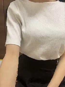 Snapshot of yayoi_jp chatting on May 29, 2:37 pm yayoi jp online show from May 29, 2:37 pm