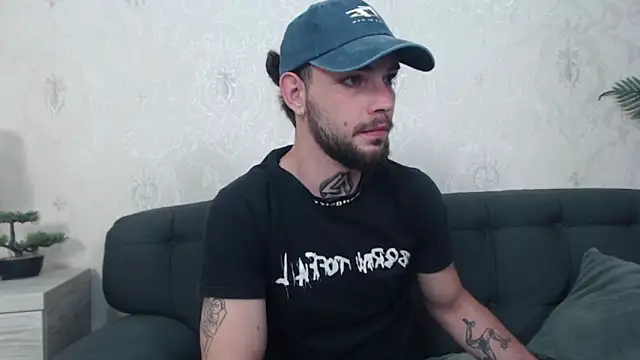 DanyelCarter online show from October 4, 7:01 pm
