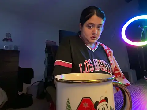 Snapshot of Prill940 chatting on February 3, 7:35 am Prill940 online show from February 3, 7:35 am