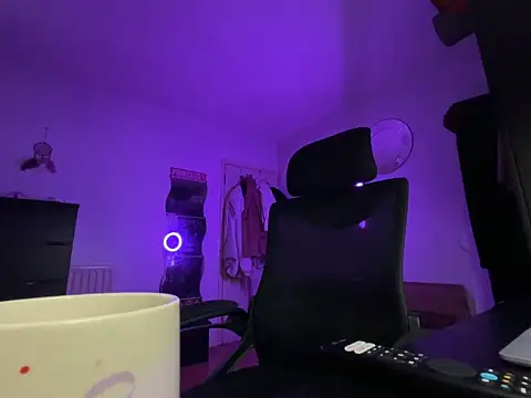 Snapshot of Prill940 chatting on February 5, 6:34 pm Prill940 online show from February 5, 6:34 pm