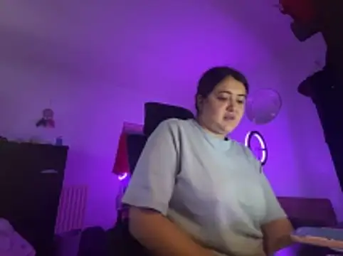 Snapshot of Prill940 chatting on February 23, 7:06 am Prill940 online show from February 23, 7:06 am