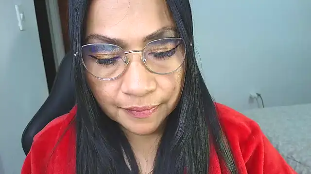 Snapshot of LissafeetHott chatting on January 17, 12:48 am LissafeetHott online show from January 17, 12:48 am