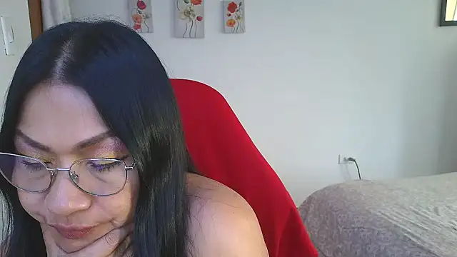 Snapshot of LissafeetHott chatting on February 28, 7:48 pm LissafeetHott online show from February 28, 7:48 pm