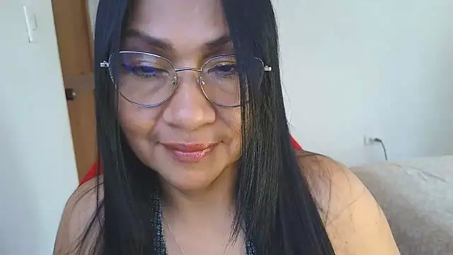 Snapshot of LissafeetHott chatting on March 1, 3:47 pm LissafeetHott online show from March 1, 3:47 pm