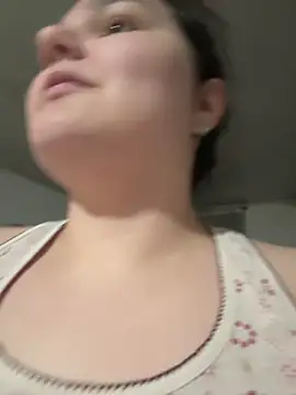 Snapshot of PortuPAWG chatting on December 17, 11:22 pm PortuPAWG online show from December 17, 11:22 pm