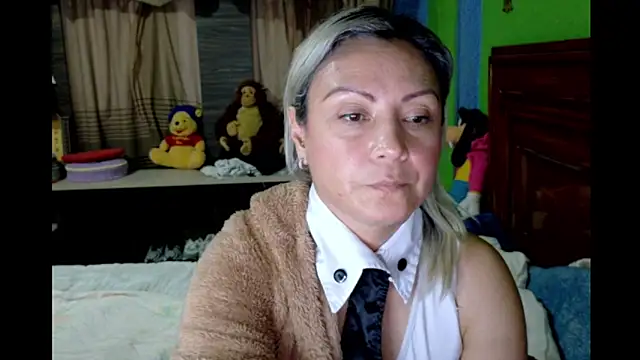  Charlize theron  online show from February 22, 11:14 pm