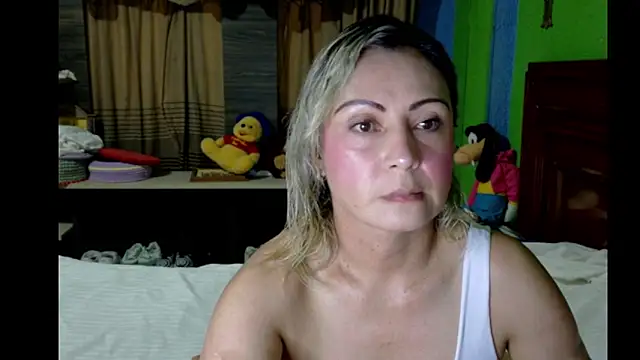  Charlize theron  online show from April 7, 11:37 pm