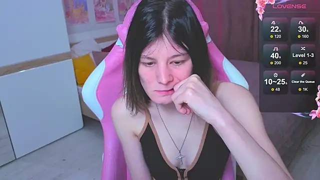 EllinEverly online show from March 18, 9:51 pm