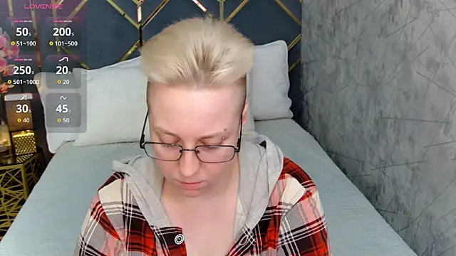 AlexandraGreen online show from November 15, 9:11 pm