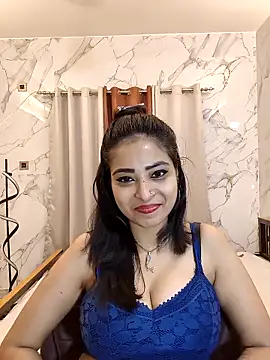 QUEEN-ADITI online show from March 8, 6:23 pm