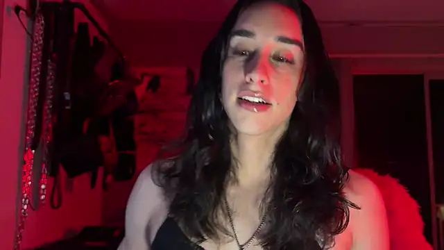 xoFrankie online show from March 26, 4:07 am