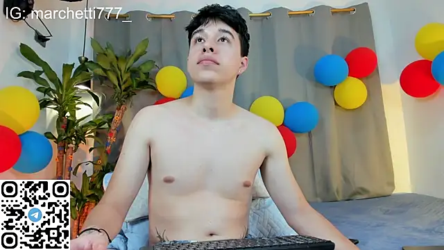 Snapshot of mrhot_night chatting on July 1, 7:21 am mrhot night online show from July 1, 7:21 am