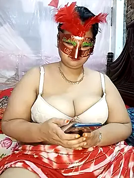 Tanisha-Chy online show from October 31, 5:36 pm