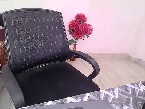 Snapshot of its_siya_ chatting on February 23, 11:02 pm its siya online show from February 23, 11:02 pm