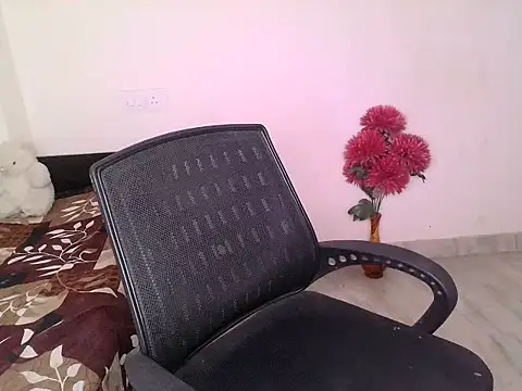 Snapshot of its_siya_ chatting on February 25, 7:01 pm its siya online show from February 25, 7:01 pm