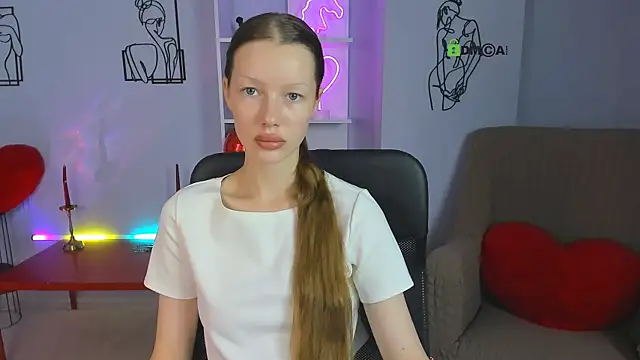 khloebeauty online show from September 17, 5:42 am