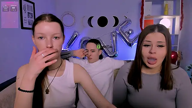 khloebeauty online show from February 6, 8:23 pm