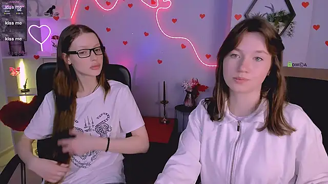 khloebeauty online show from February 11, 9:42 pm