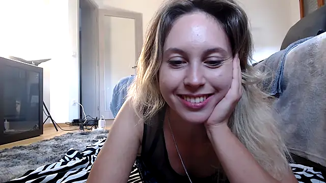 L Sofia online show from October 21, 11:11 am