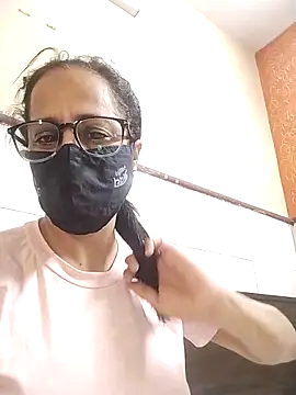 meenu bhabhi547 online show from April 9, 1:27 am