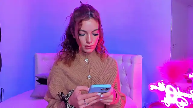 JessicaSky  online show from November 14, 8:40 pm