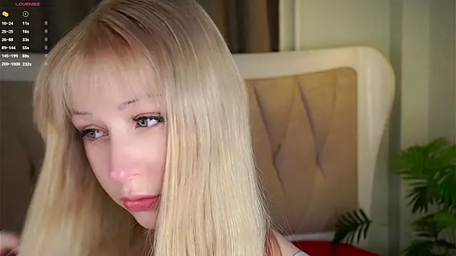 MarciDarugar online show from December 1, 3:06 pm