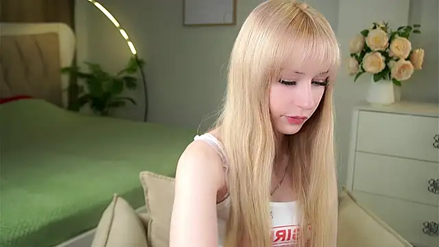 MarciDarugar online show from December 17, 3:18 pm