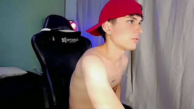 dilan hott  online show from November 9, 8:51 pm