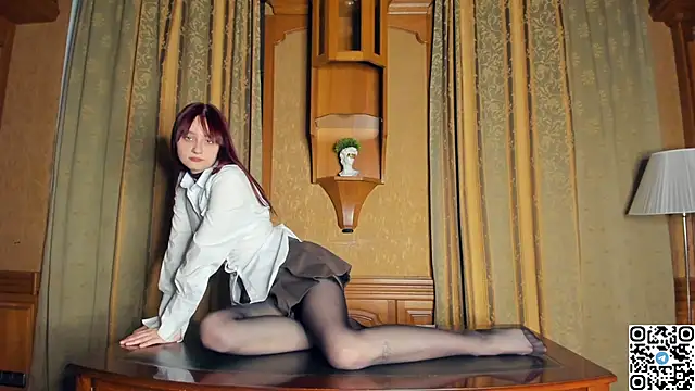 KatyKufel online show from April 14, 8:15 pm