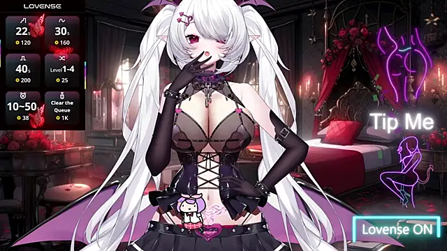 chloelabelle online show from October 31, 8:32 pm