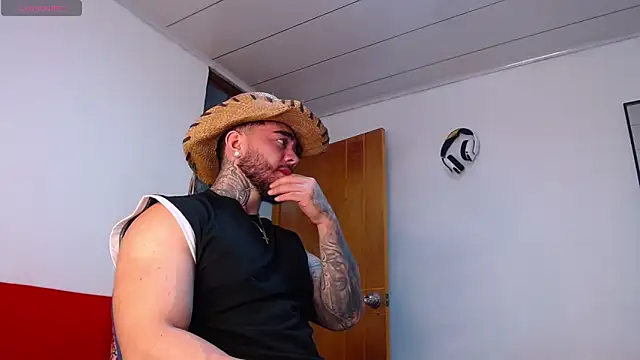 tommyblessd1 online show from December 5, 8:12 am