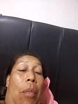 Naomi-Mature online show from February 1, 10:30 pm