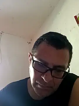 voyerista50 online show from November 21, 7:23 pm