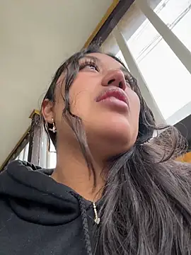 SharaRous online show from March 11, 12:11 pm