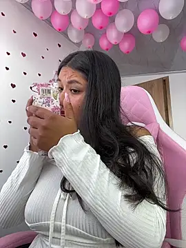 SharaRous online show from April 2, 7:22 pm