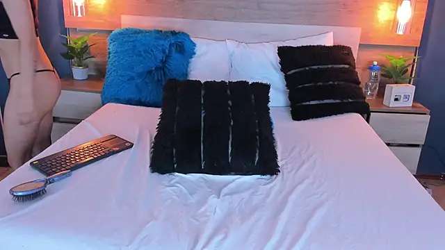 SusanAdams1 online show from October 7, 3:20 pm