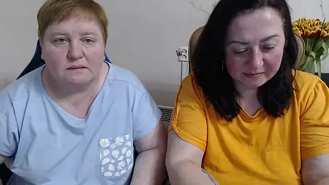 Snapshot of Bertie_Adeline chatting on March 9, 6:45 pm Bertie Adeline online show from March 9, 6:45 pm