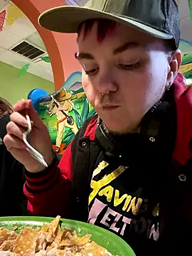 chiptheftmboy online show from January 8, 10:56 pm