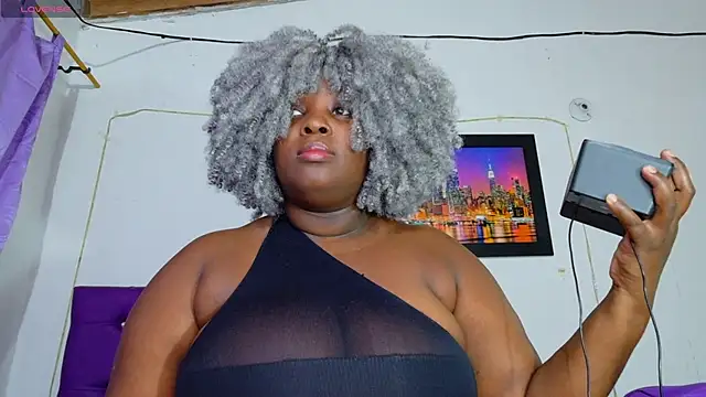 Snapshot of ebony_NeighborMoans chatting on May 16, 3:03 am ebony NeighborMoans online show from May 16, 3:03 am