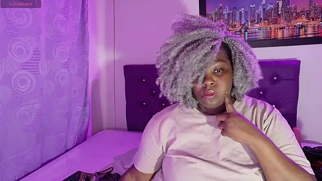 Snapshot of ebony_NeighborMoans chatting on May 19, 6:25 pm ebony NeighborMoans online show from May 19, 6:25 pm