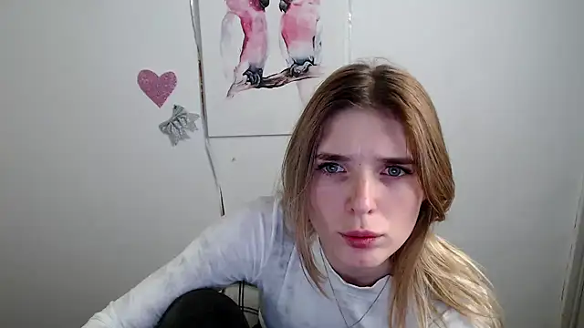 JuiceLips   online show from January 13, 2:55 pm