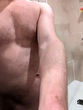 Snapshot of girthyspencer chatting on February 21, 5:36 pm girthyspencer online show from February 21, 5:36 pm